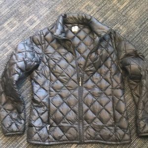 Light weight down coat